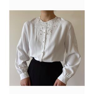 Elegant White Embroidered Women's Blouse